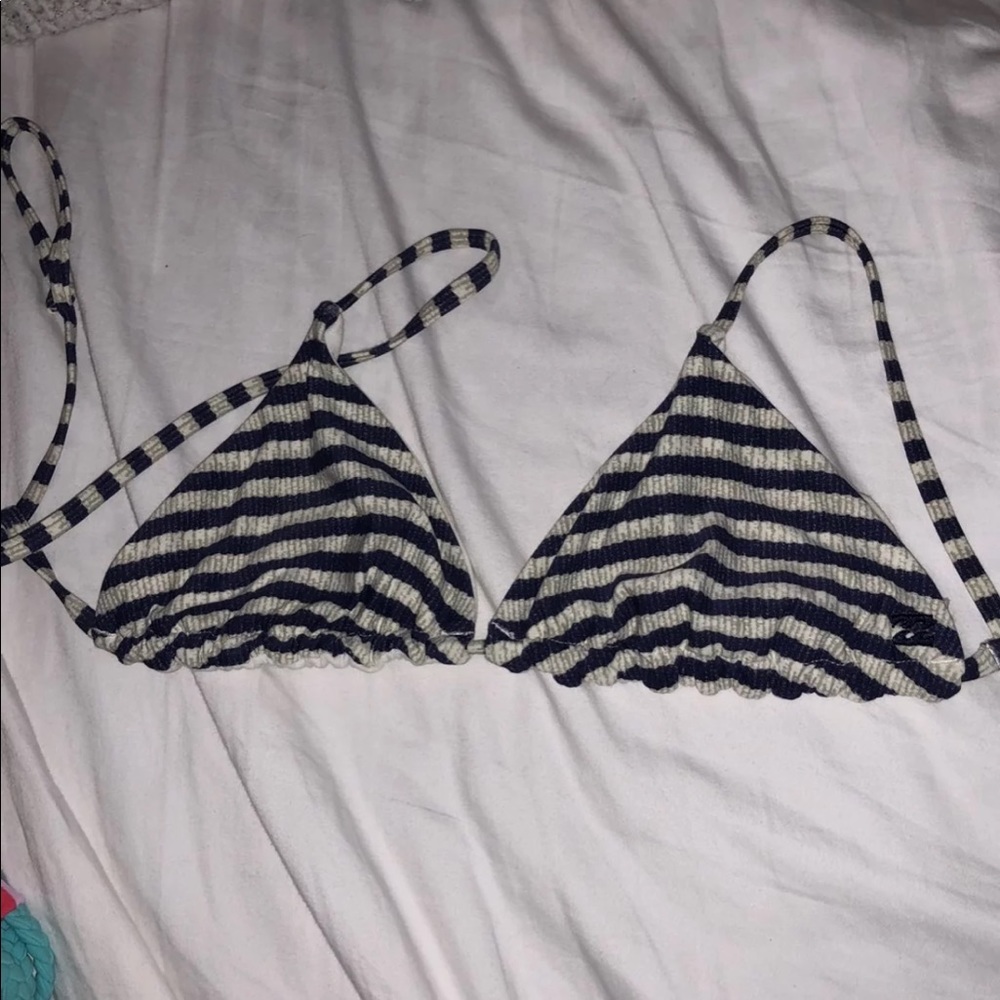 Billabong bikini top